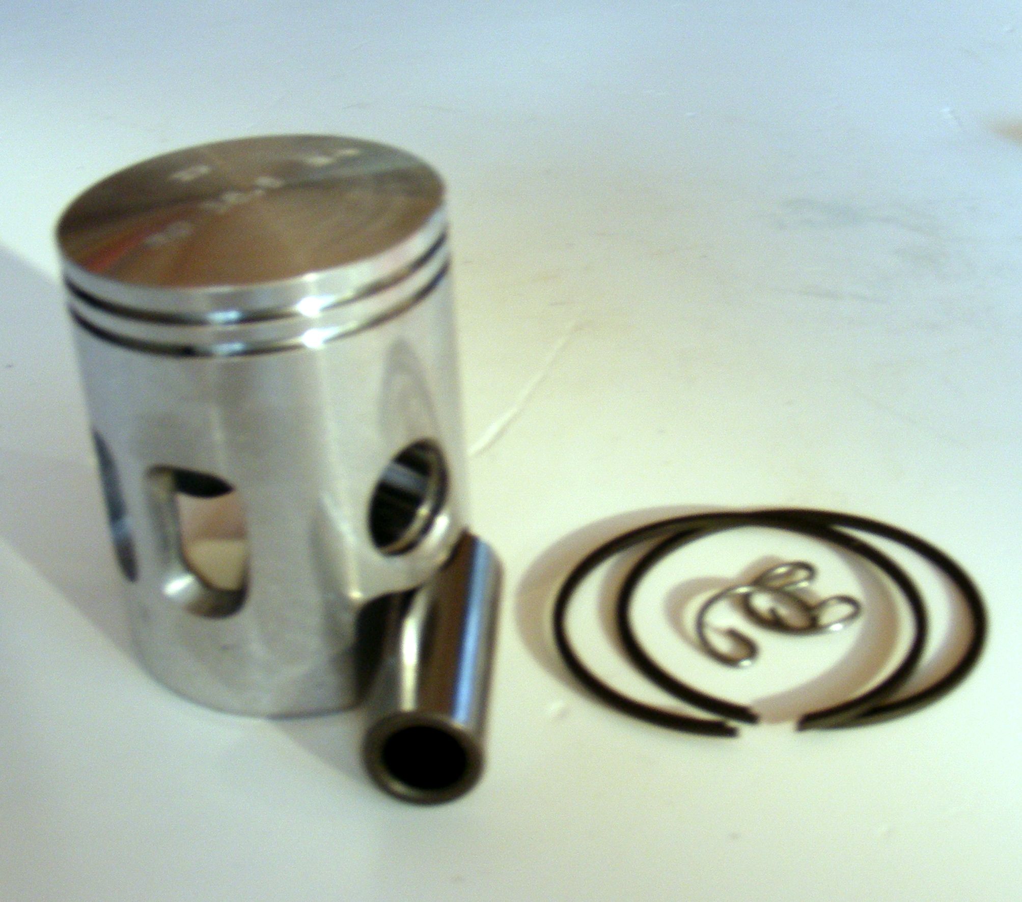 Piston APRILIA AF1-TUAREG-RED ROSE Ø38.8mm 6 Piston APRILIA AF1-TUAREG-RED ROSE Ø38.8mm-0