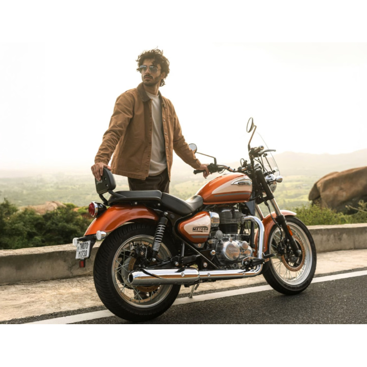 Motocicleta Royal Enfield Meteor 350cc 2 Motocicleta Royal Enfield Meteor 350cc 2