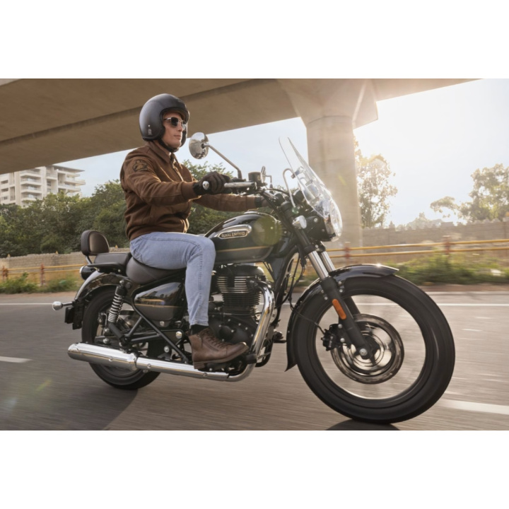 Motocicleta Royal Enfield Meteor 350cc 4 Motocicleta Royal Enfield Meteor 350cc 4